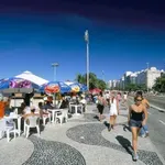 Turist je plačal kebab in ostal brez 1.700 evrov: val prevar na priljubljeni plaži