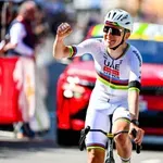 Nov izjemen uspeh: Tadej Pogačar na prestižni dirki prehitel tudi najbolj zagrizene tekmece!