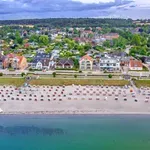 Bo padel nov rekord? Ta evropska destinacija postaja vse bolj priljubljena, letos pričakujejo pravi naval turistov