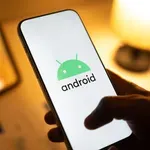 Na mobilne telefone prihajajo velike spremembe: vaša naprava bo kmalu videti povsem drugače