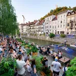 V centru Ljubljane se je odvil pravi spektakel: takšne gneče že dolgo ne pomnijo (FOTO)