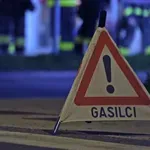Pretresljiva najdba na Gorenjskem: v vodi odkrili truplo 73-letnika, posredovali tudi gasilci