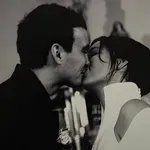 Znani slovenski politik z javnostjo delil fotografijo s svoje poroke: bi ga na njej sploh prepoznali?