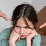 5 stavkov, ki jih nikoli ne recite svojemu otroku (z njimi naredite več škode kot koristi)