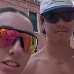 Turista v Italiji presenetili nenavadni pogledi domačinov: niti sanjalo se jima ni, kaj počneta narobe (VIDEO)