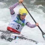 Mlada slovenska kajakaša izjemna v Parizu! Povzpela sta se skoraj na sam vrh zmagovalnih stopničk