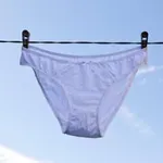 Kaj se zgodi z vašim telesom, če prenehate nositi spodnje perilo? To pravijo strokovnjaki