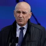 Je Janez Janša med govorom na proslavi navedel napačen podatek? To pravijo uradni viri