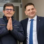 Po razkritju suma korupcije, v katerega naj bi bil vpleten skupaj z Zoranom Stevanovićem, se je odzval župan Kranja Matjaž Rakovec