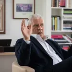 Tadić: Nemoguće da 10.000 ljudi učestvuje u simulaciji zvučnog oružja