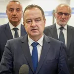 Vučić jutros posetio Dačića u bolnici, stanje ministra unutrašnjih poslova nešto bolje