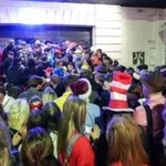 Šta je najbolje pitati na novogodišnjoj žurci, a koje teme izbegavati: Američki naučnici su godinama analizirali modele ponašanja 31. decembra