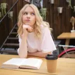 Da li treba da prestanete da govorite poštapalice: „hm“, „uh“, „kao“, „znaš“? Evo šta kažu stručnjaci