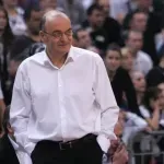 Poslednji ispraćaj legendarnog trenera: Održana komemoracija Dušku Vujoševiću