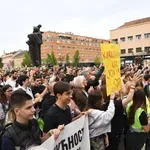 Protestna kolona krenula iz novosadskog kampusa ka Srpskom narodnom pozorištu