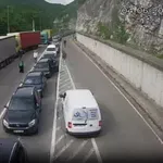 Kolone na graničnim prelazima sa Crnom Gorom: Čeka se na ulazak u Srbiju u Špiljanima, Gostunu i Jabuci