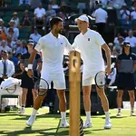 „Novak u tenisu kao Mesi u fudbalu“: Đoković se danas sastaje sa Sinerom u polufinalu Vimbldona