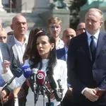 Đilas, Tepić i Ponoš potpisali listu Evropska Srbija na stranačkim štandovima u Beogradu