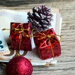 Δώρο Χριστουγέννων 2025: Ανατροπή με την ημερομηνία καταβολής – Πότε θα μπουν τα χρήματα