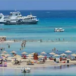 Τουρισμός: Μικρότερη η δυναμική της Κρήτης από τον Μάιο του 2025 – Φόβοι για την «παράταση» των διεθνών κρίσεων