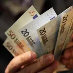 «Πασχαλινό» επίδομα : Σενάρια για νέο επίδομα έως 250 ευρώ – Ποιοι το δικαιούνται