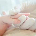 Επτά στα δέκα παιδιά στην Ελλάδα γεννιούνται με καισαρική – Ποσοστό έως και 84% σε επαρχιακά νοσοκομεία