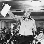 Βίντεο ντοκουμέντο: 3 Σεπτεμβρίου 1974 – Ο Ανδρέας Παπανδρέου ανακοινώνει την ίδρυση του ΠΑΣΟΚ