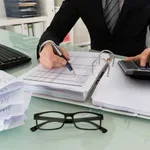 ΑΑΔΕ: Μόλις το 4% των οφειλών βρίσκεται σε ρύθμιση των ληξιπρόθεσμων οφειλών προς την Εφορία