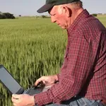 Τι να προσέξει ο αγρότης για την μετάταξη από το ειδικό στο κανονικό καθεστώς ΦΠΑ