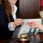 Πόσα κέρδισαν τα ελληνικά ξενοδοχεία το 2025 – Ποια ξεχώρισαν