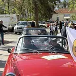 Αυτοκίνητα από άλλη εποχή «μάγεψαν» τα Χανιά – Εντυπωσιακό το 17ο Ιστορικό Circuit