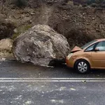 Κρήτη: Συγκλονίζει ο οδηγός που σώθηκε τελευταία στιγμή από τον μεγάλο βράχο