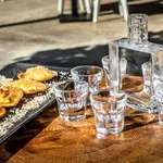 Η κρητική φιλοξενία πίσω από την υψηλή ικανοποίηση των επισκεπτών