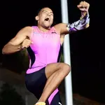 Πέρασε ξανά τα 6 μέτρα ο Καραλής! (video)