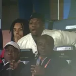 Ακτή Ελεφαντοστού – Καμερούν: Παρακολουθούν μαζί την αναμέτρηση Κουντέ και Τσουαμενί (video)