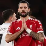 Λίβερπουλ – Μπάρνσλεϊ 4-1: Απέφυγε τις «λακούβες» και περιμένει τους «Γλάρους»!