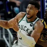 Νέα ήττα για τους Μπακς, παρά την προσπάθεια του Γιάννη