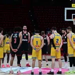 Ολυμπιακός – Περιστέρι: Ενός λεπτού σιγή για τους φιλάθλους του ΠΑΟΚ (video)