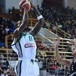 Παναθηναϊκός – ΠΑΟΚ: Χέιζ-Ντέιβις και με τρίποντο! (video)