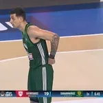 Ολυμπιακός – Παναθηναϊκός: Χέιζ-Ντέιβις, Μήτογλου και Ναν «υπογράφουν» το διψήφιο “πράσινο” προβάδισμα (video)