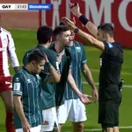 Λεβαδειακός – Ολυμπιακός: Αποβολή με δύο κίτρινες σε 35 δευτερόλεπτα για τον Όζμπολτ! (video)