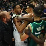 Παναθηναϊκός-Φενέρμπαχτσε: Η ένταση στο τέλος του ματς (video)