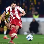 ΑΕΚ – Ολυμπιακός 1-1: Ο VAR κάλεσε τον Μάκελι και ο Ταρέμι ισοφάρισε από την άσπρη βούλα στην εκπνοή (video)