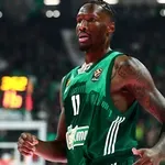 Tαξίδι 19 ωρών στην Ινδία για τον Χέιζ-Ντέιβις!