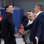 Πανιώνιος – Ολυμπιακός: Συνεχίστηκε η ένταση στο φινάλε, διάλογος του Μπαρτζώκα με οπαδό (vid)