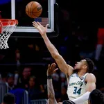 «Ο Γιάννης δεν θέλει ομάδα στη Δυτική Ακτή λόγω… Ελλάδας!»