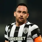 ΠΑΟΚ-ΟΦΗ: Λίγο έξω το μακρινό σουτ του Ζίβκοβιτς! (video)