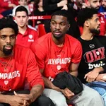 Ολυμπιακός – Μύκονος: «Όρθιο» το ΣΕΦ για τον Έβανς – Καταχειροκροτήθηκε από κερκίδα και συμπαίκτες (video)