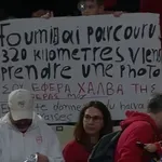 Ολυμπιακός – Μύκονος: Πιτσιρικάς έφερε χαλβά στον Φουρνιέ (video)