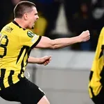 ΑΕΚ – Ράγιο Βαγεκάνο 2-0: Κέρδισε πέναλτι ο Κοϊτά, εκτέλεσε ο Μαρίν (video)